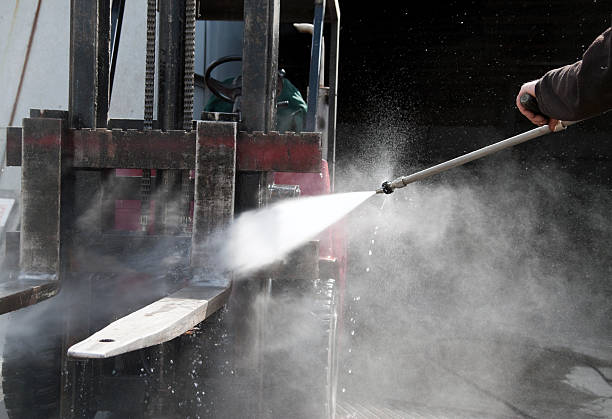 Best Affordable Pressure Washing  in Creston, IA